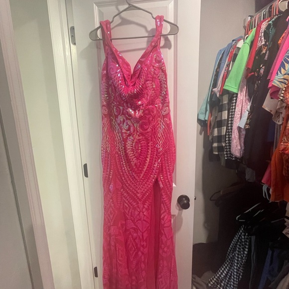 HOT PINK SEQUIN FORMAL DRESS - Picture 3 of 4